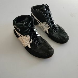 ASICS Matflex 5 Mens Wrestling Shoes J902Y Black Silver Tan/Gum Size 10